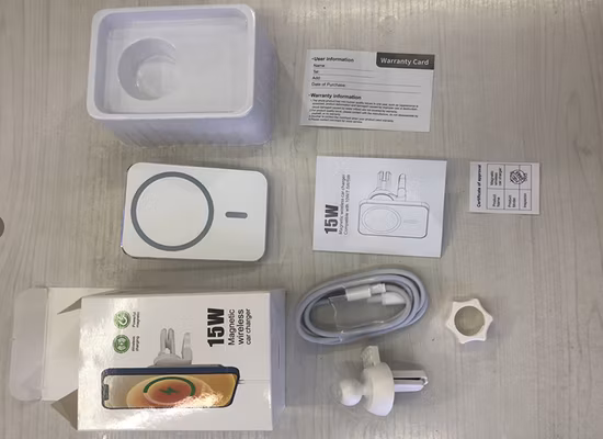 OEM 맞춤형 스마트폰 마운트, 모바일 스탠드, 휴대폰 홀더, 자동차의 모든 휴대폰을 위한 고속 자기 15W Qi 무선 충전기